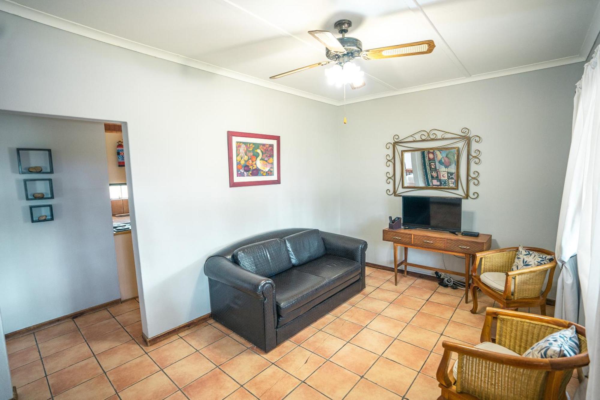Olive Grove Guest Farm Vila Beaufort West Exterior foto